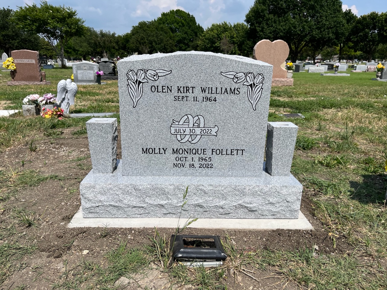 Granite granite monument