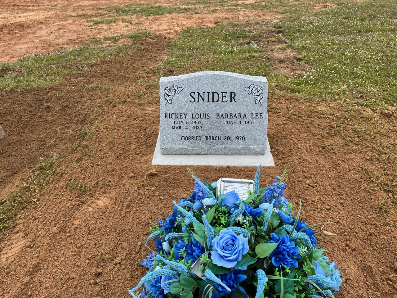 Granite granite monument