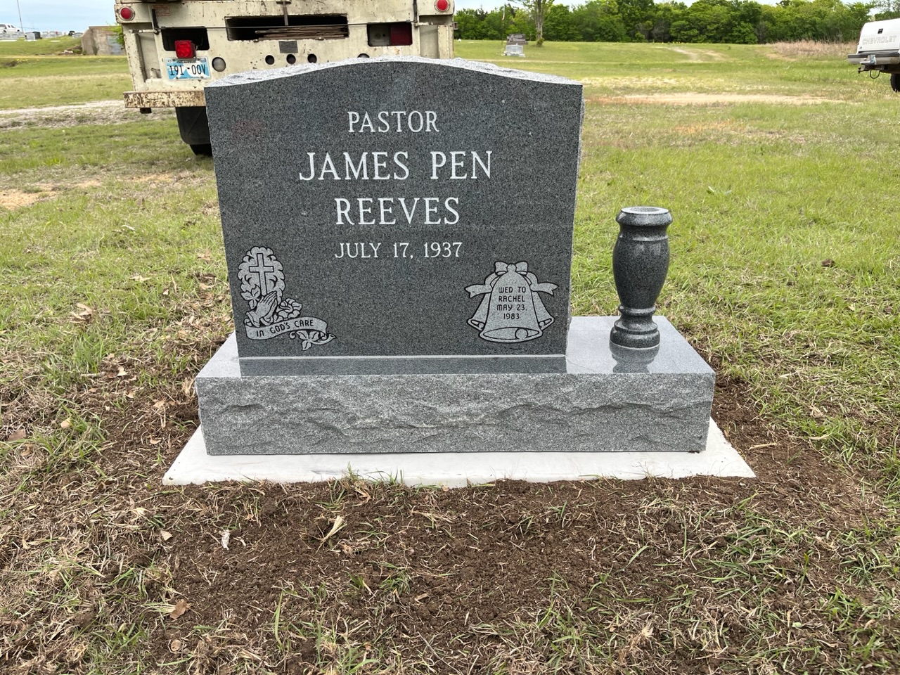 Granite granite monument